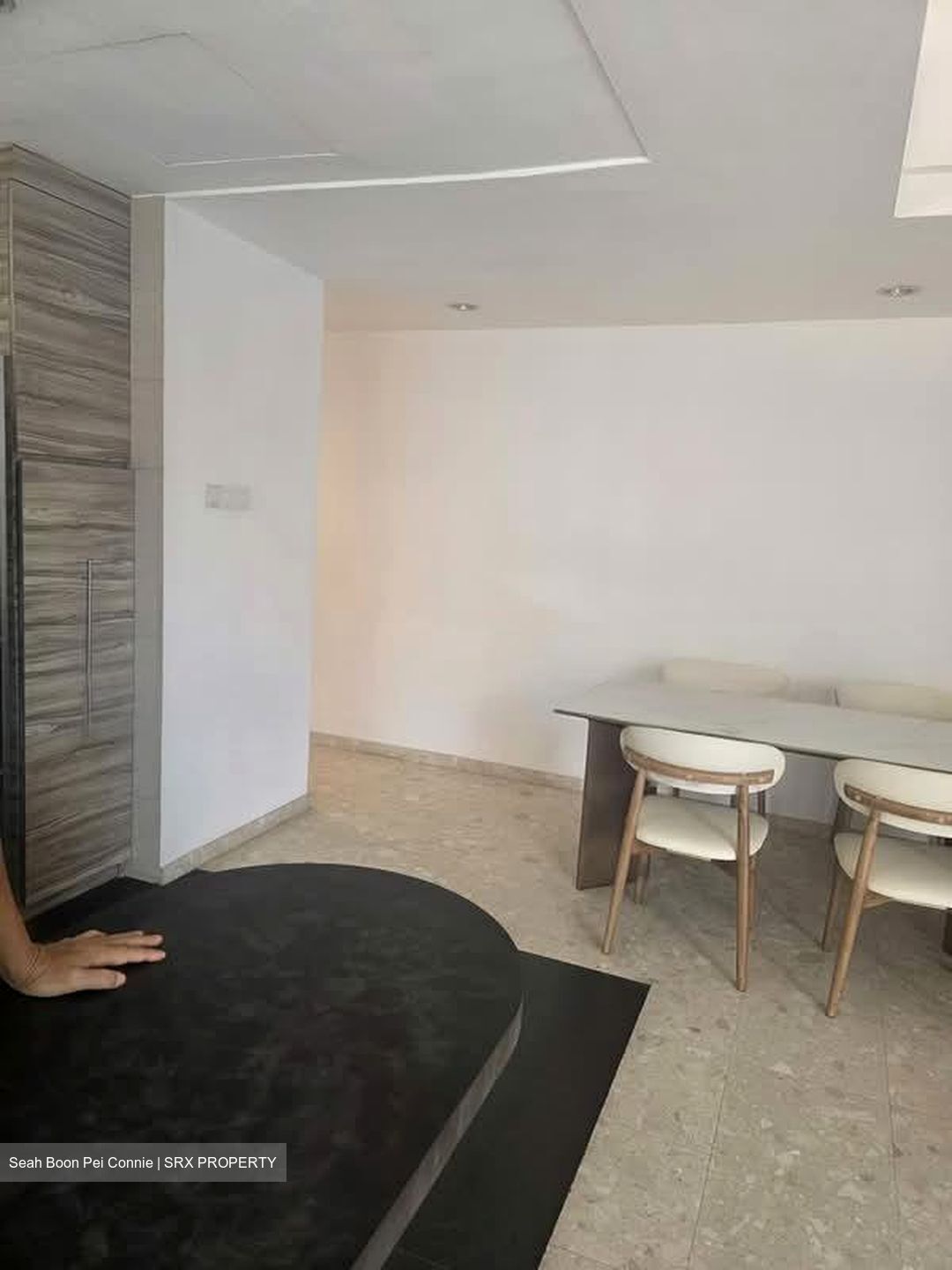UE Square (D9), Apartment #537121501